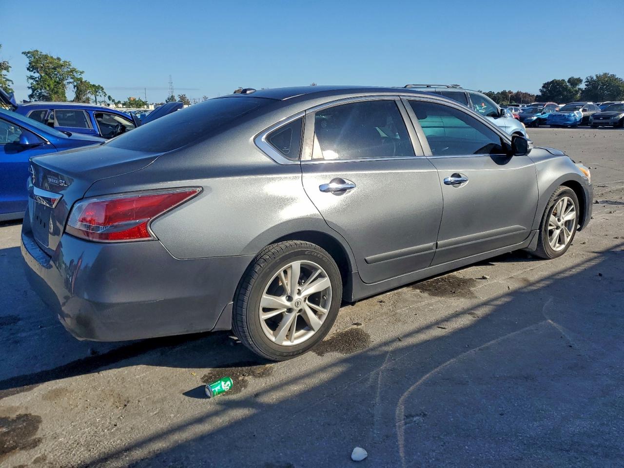 Nissan Altima 2.5 Image 2