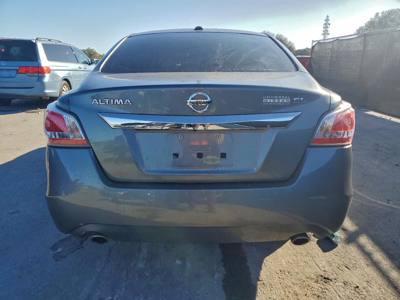 Nissan Altima 2.5 Image 3