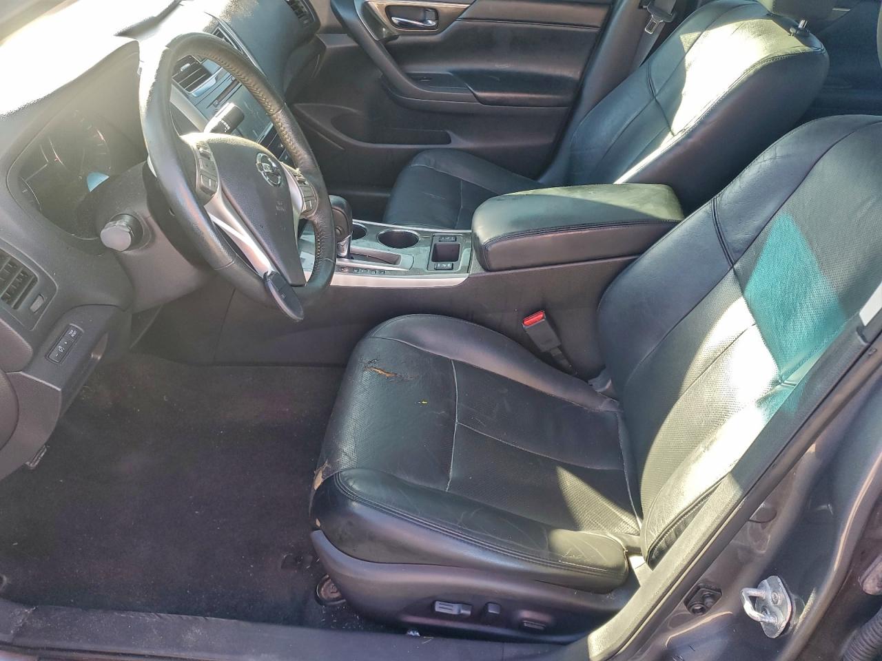 Nissan Altima 2.5 Image 10