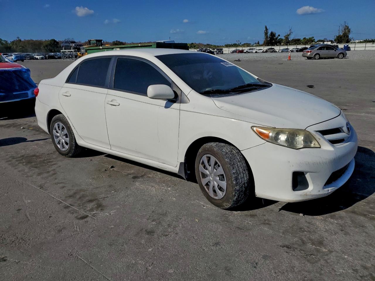 Toyota Corolla Base Image 12