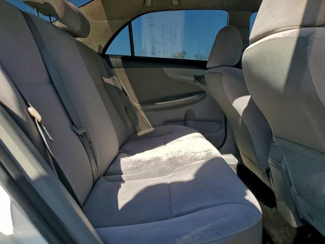 Toyota Corolla Base Image 2