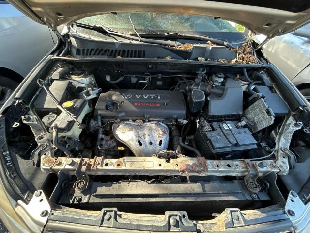 Toyota RAV4 Image 12