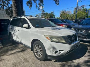  Salvage Nissan Pathfinder