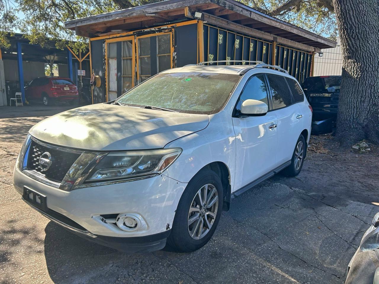 Nissan Pathfinder S Image 6