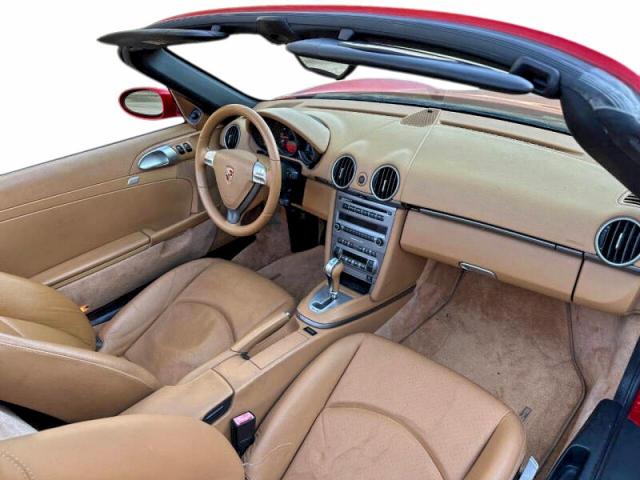 Porsche Boxster Image 10