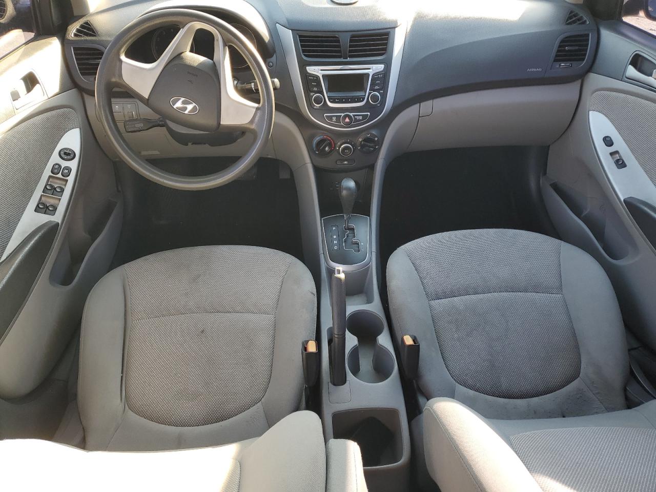 Hyundai ACCENT Gls Image 4