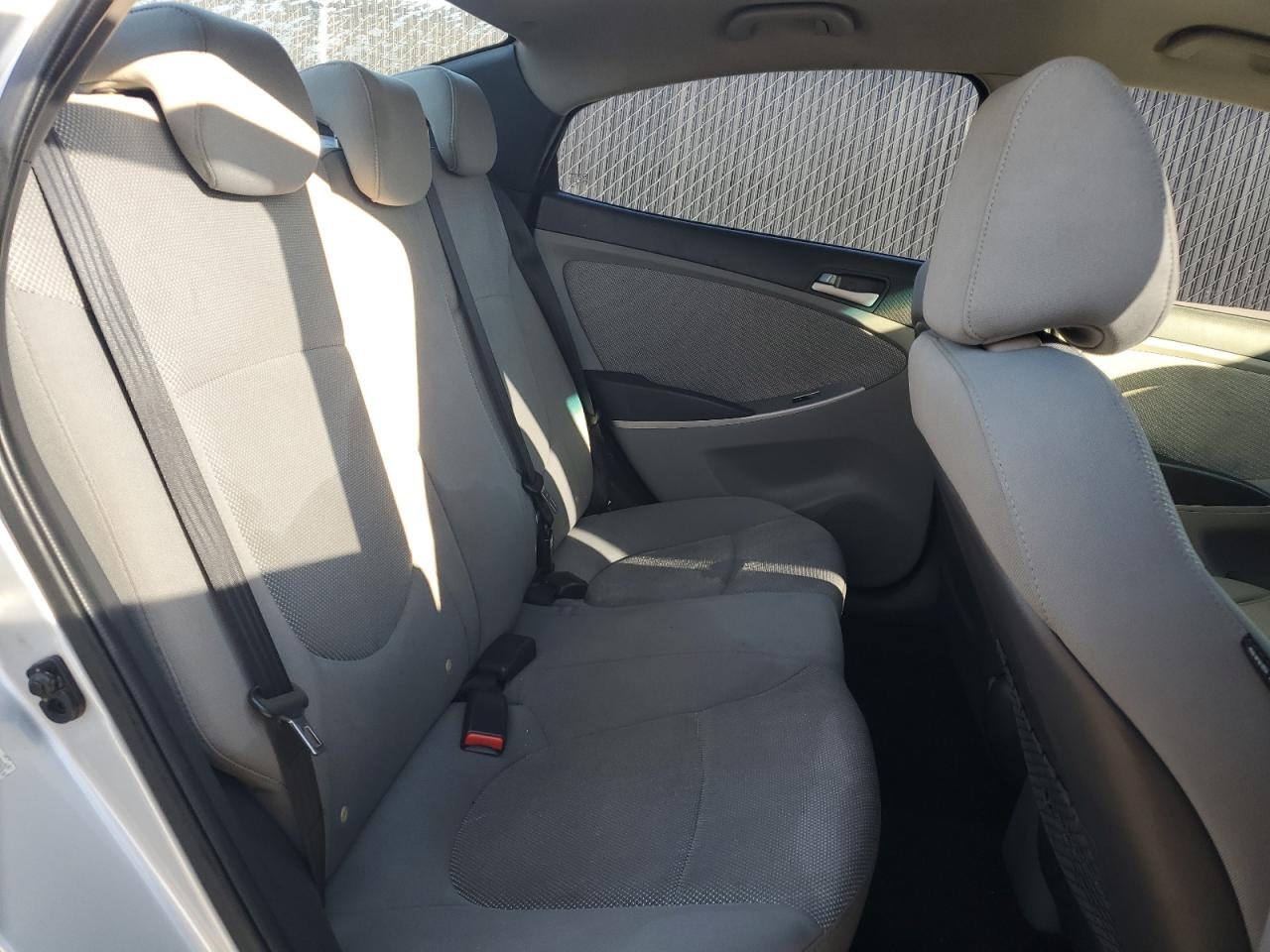 Hyundai ACCENT Gls Image 7