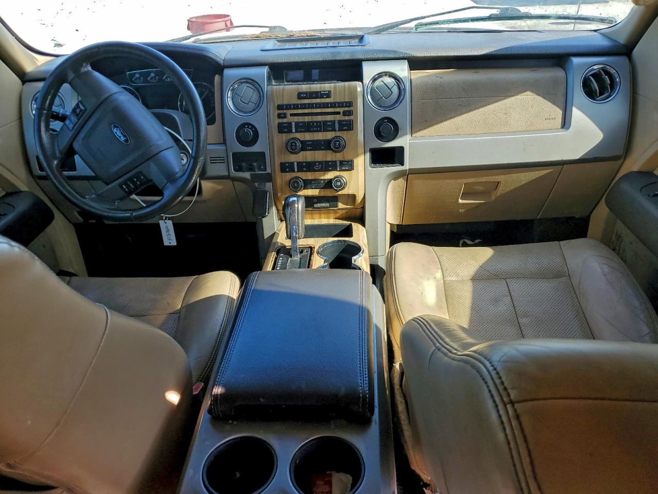 Ford F-150 Supercrew Image 8