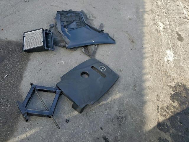 Mercedes-Benz C-Class 300 4matic Image 8