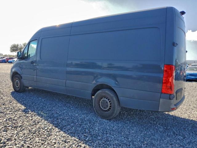 Mercedes-Benz Sprinter 2500/3500 Image 4