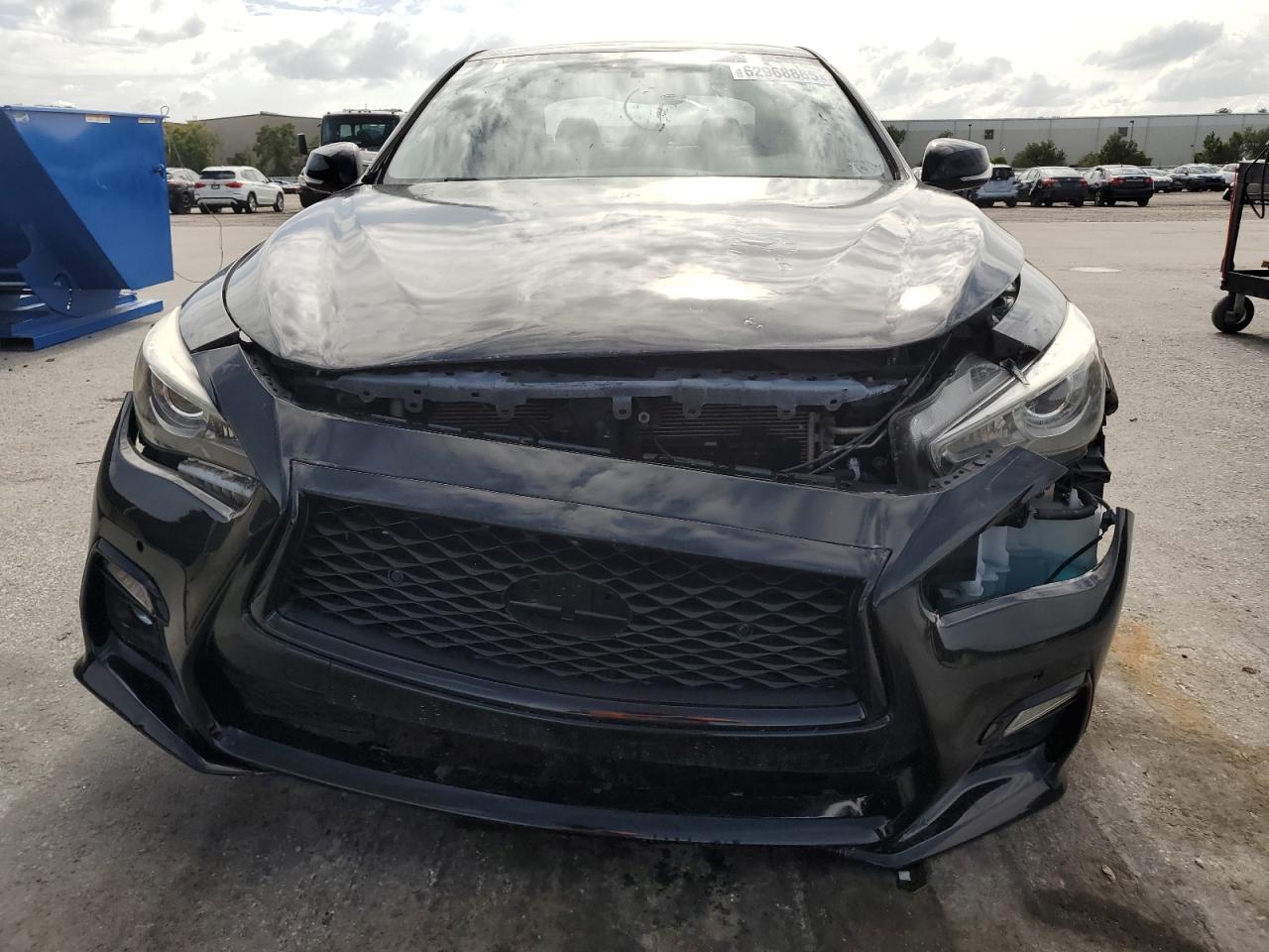 INFINITI Q50 Luxe Image 2