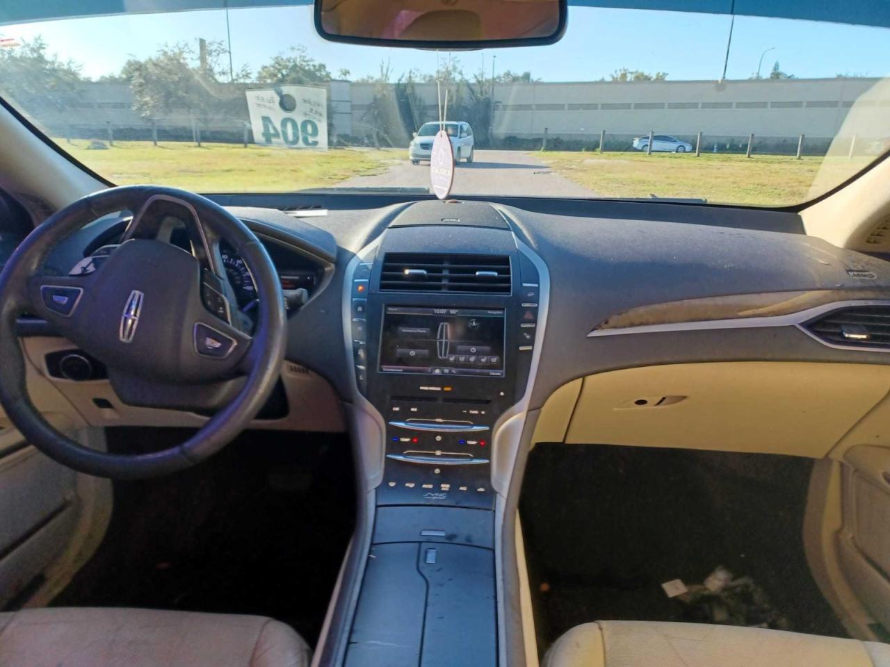 Lincoln MKZ Hybrid Image 8