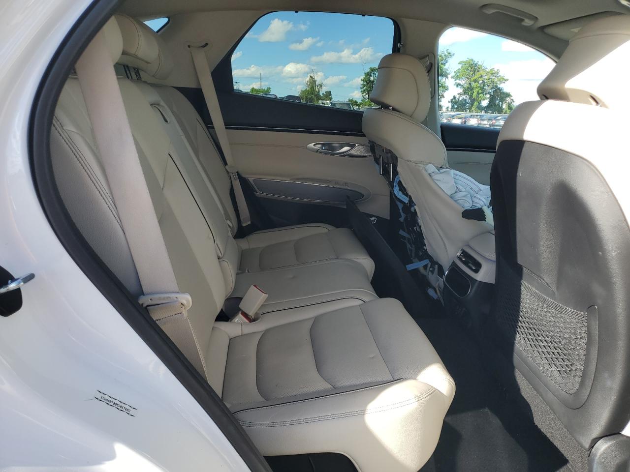 Genesis Gv70 Base Base Image 13