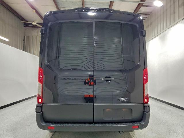 Ford Transit T-350 Image 4