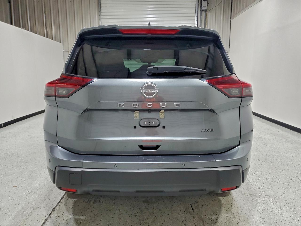 Nissan Rogue S Image 9