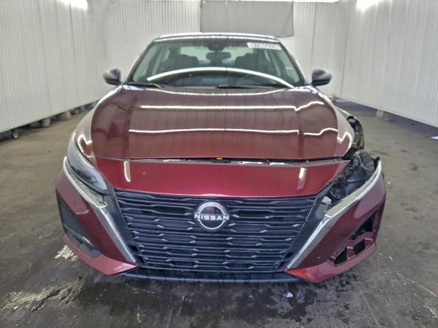 Nissan Altima Sv Image 10