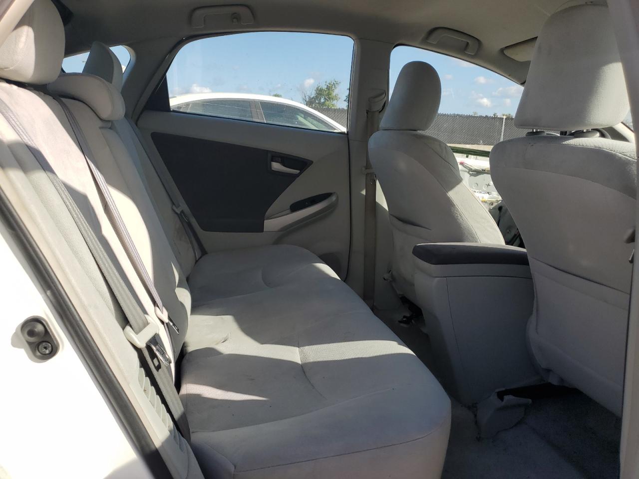 Toyota Prius Image 13