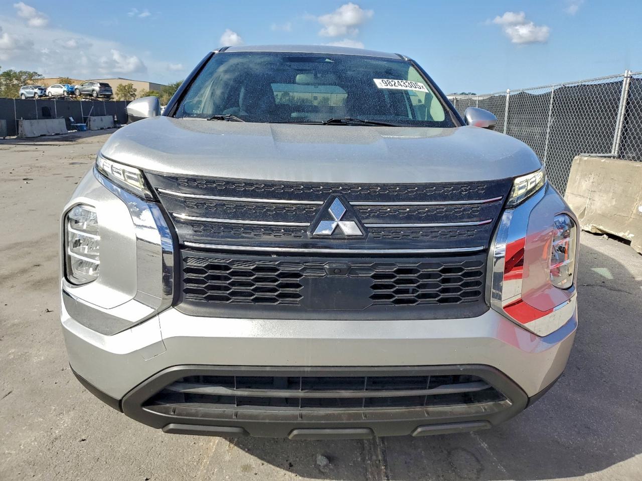 Mitsubishi Outlander Es Image 6