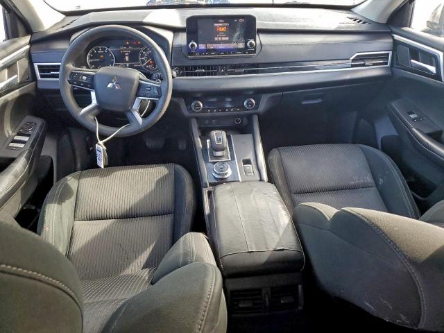 Mitsubishi Outlander Es Image 12