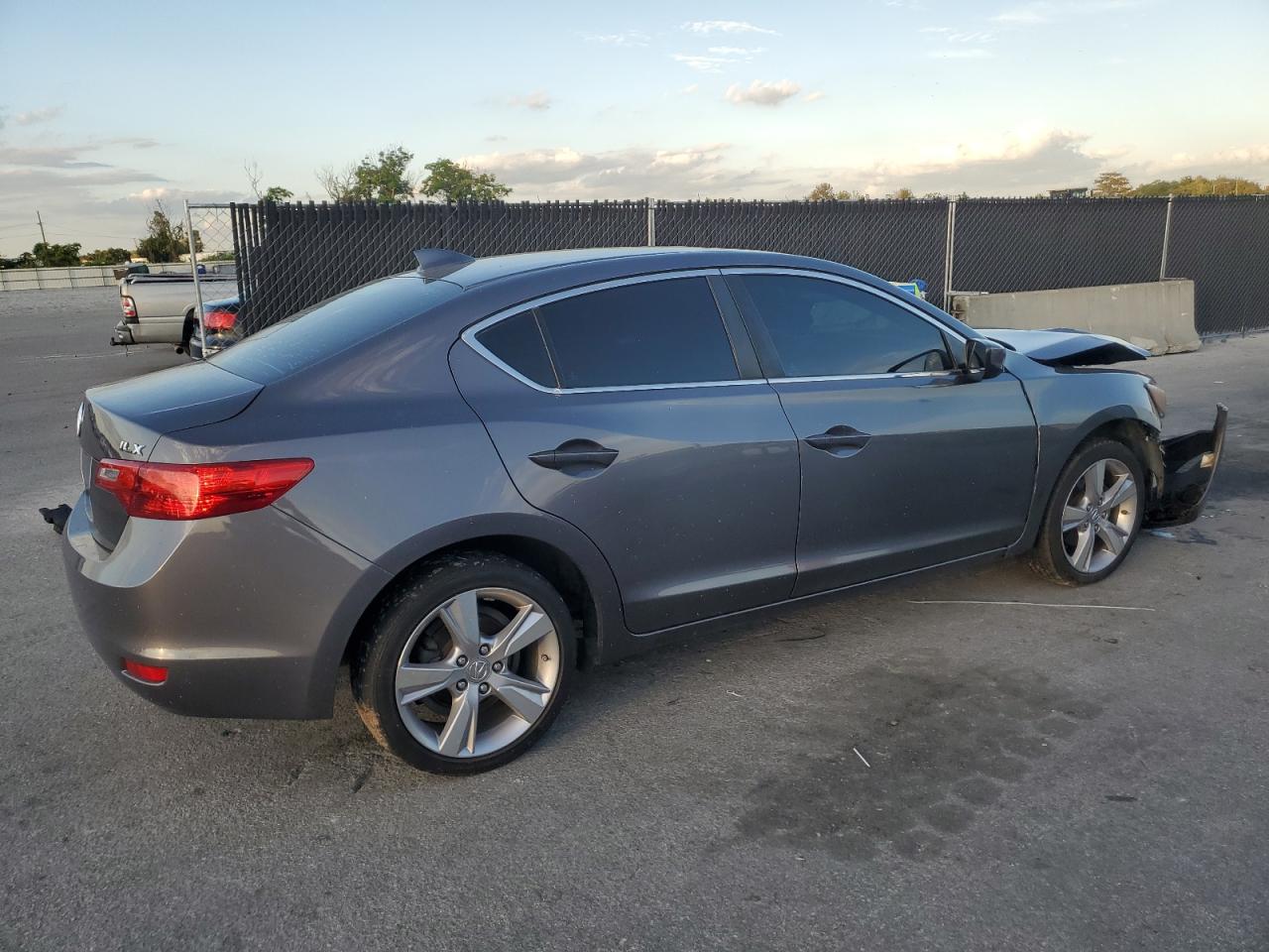 Acura ILX 20 Image 12