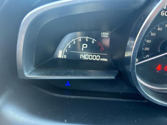 Toyota Yaris L Image 5