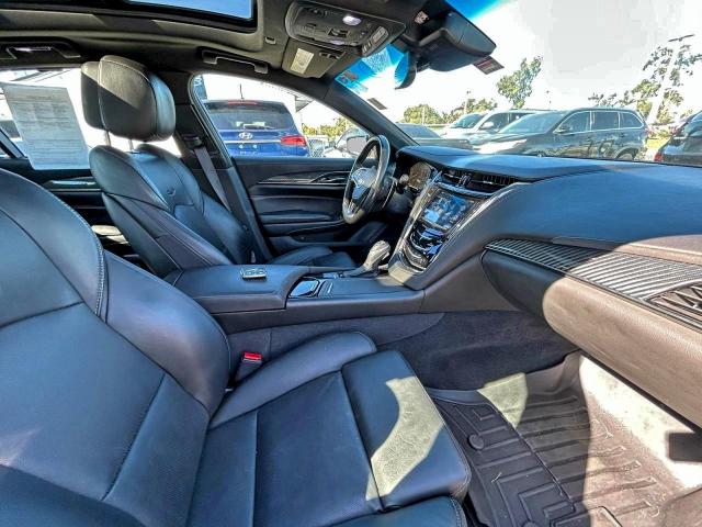 Cadillac CTS Premium Collection Image 4