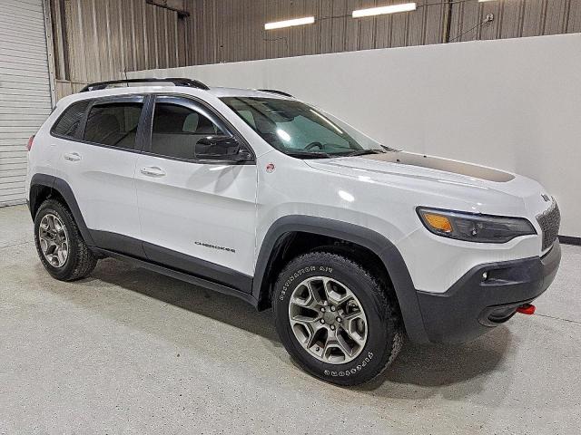 Jeep Cherokee Trailhawk Image 8