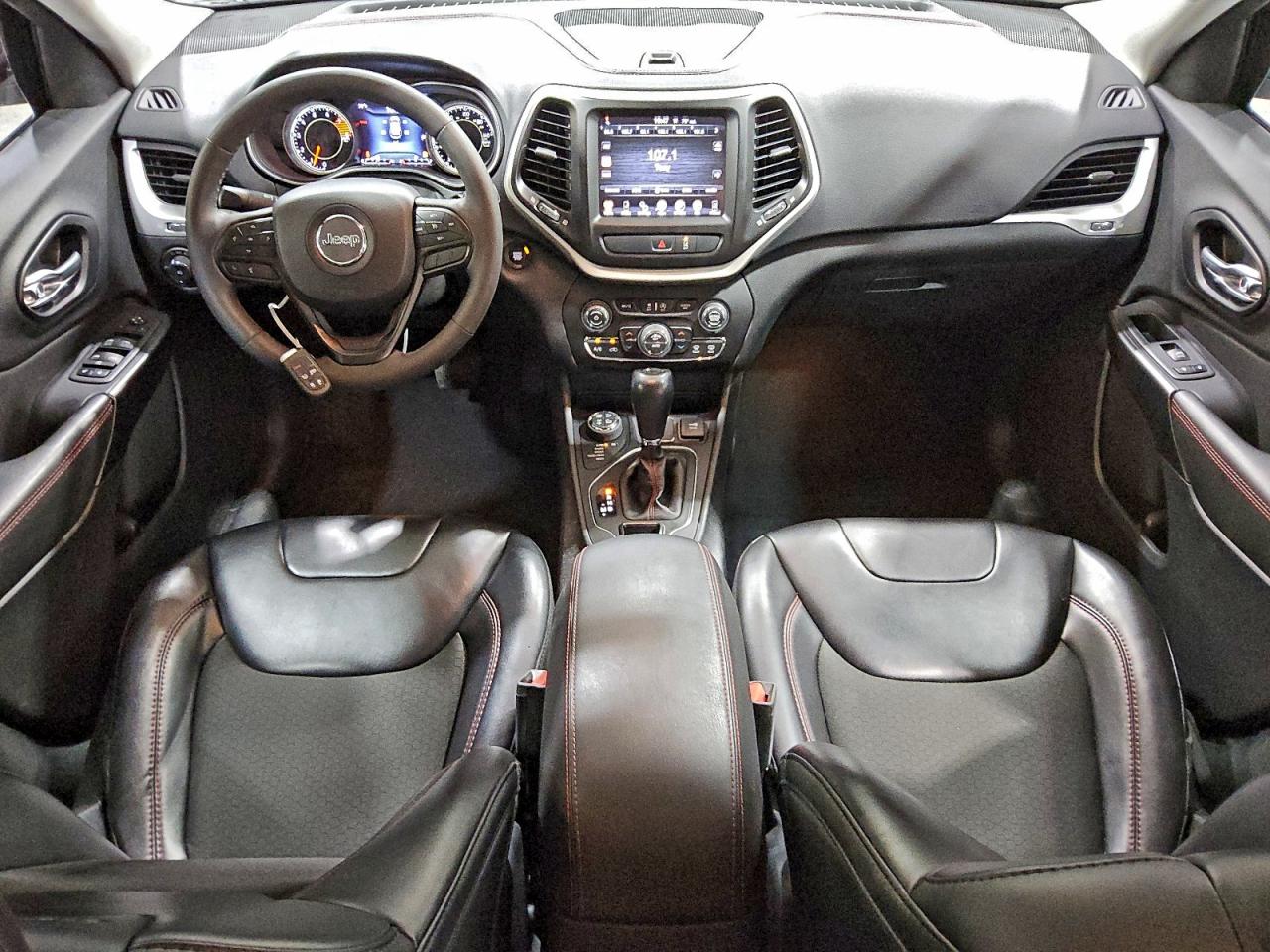 Jeep Cherokee Trailhawk Image 6