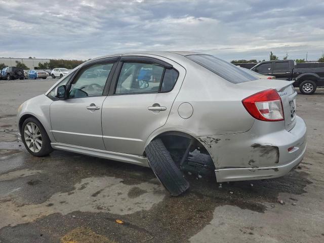 Suzuki SX4 Convenience Image 6