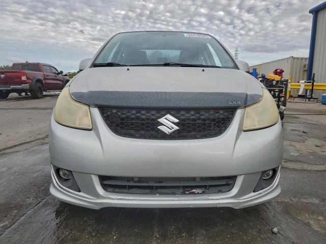 Suzuki SX4 Convenience Image 9