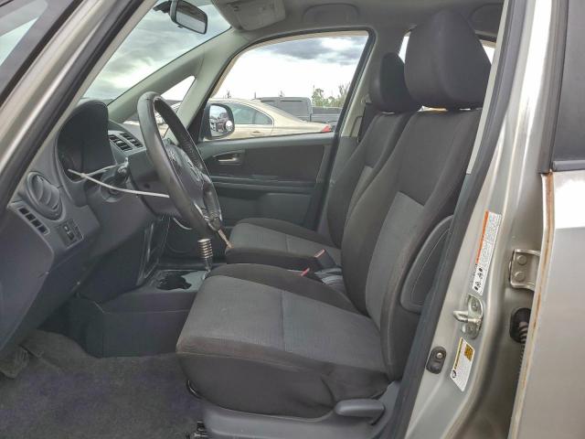 Suzuki SX4 Convenience Image 4