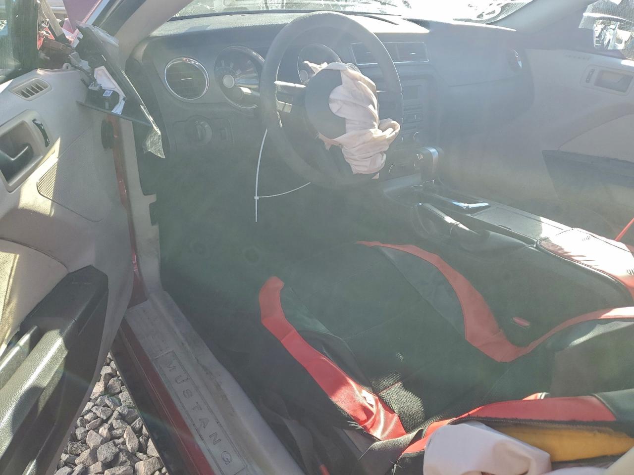 Ford Mustang Image 11