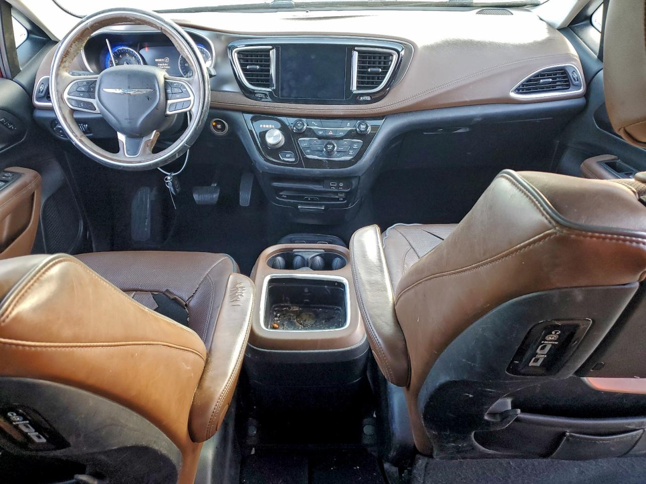 Chrysler Pacifica Limited Image 5