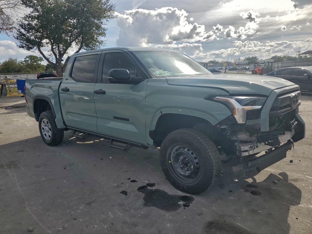 Toyota Tundra Crewmax Sr Image 7