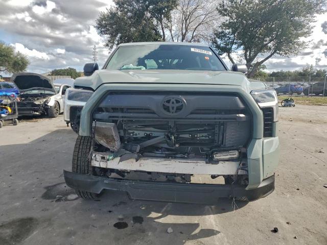 Toyota Tundra Crewmax Sr Image 8