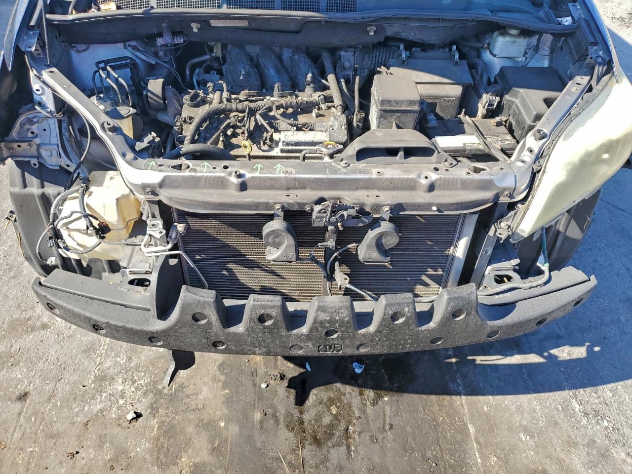 Toyota Sienna Le Image 2