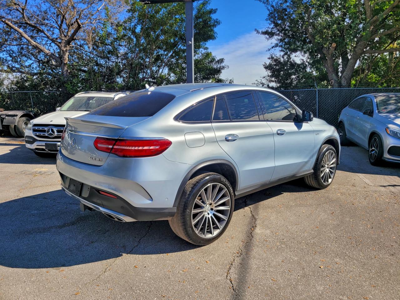 Mercedes-Benz GLE 43 Amg Image 3