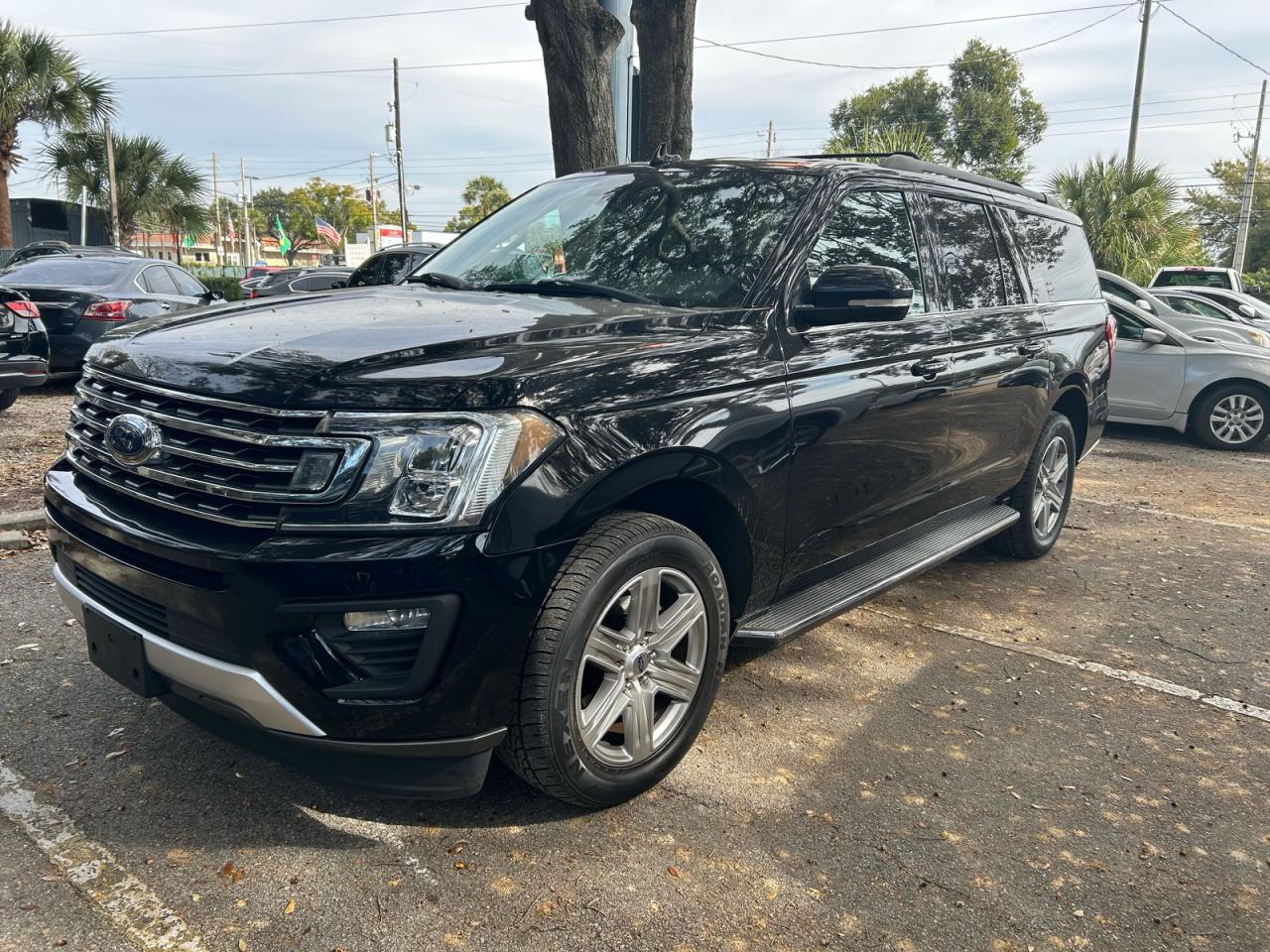 Ford Expedition Max Xlt Image 3