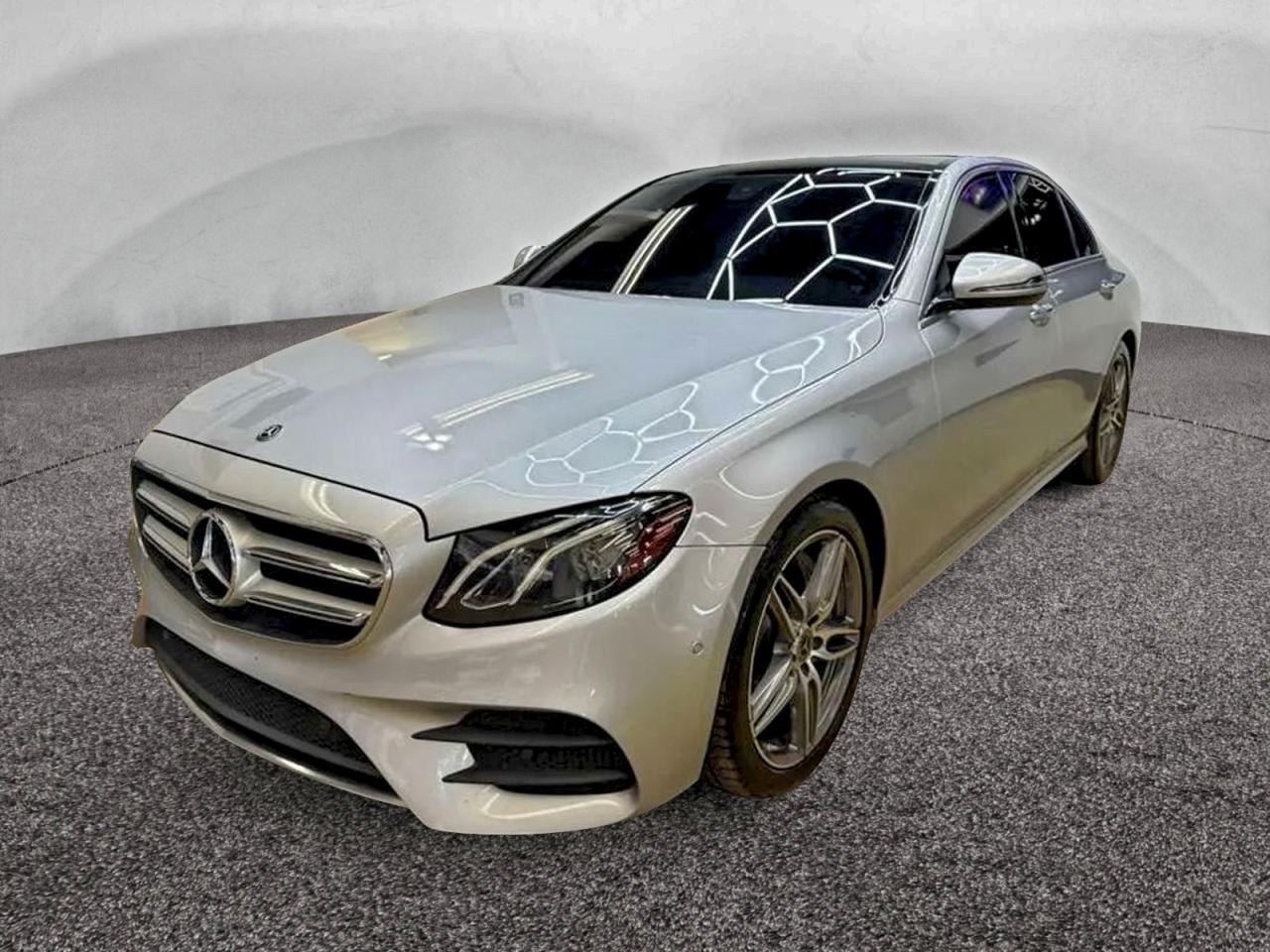 Mercedes-Benz E-Class 300 4matic Image 5