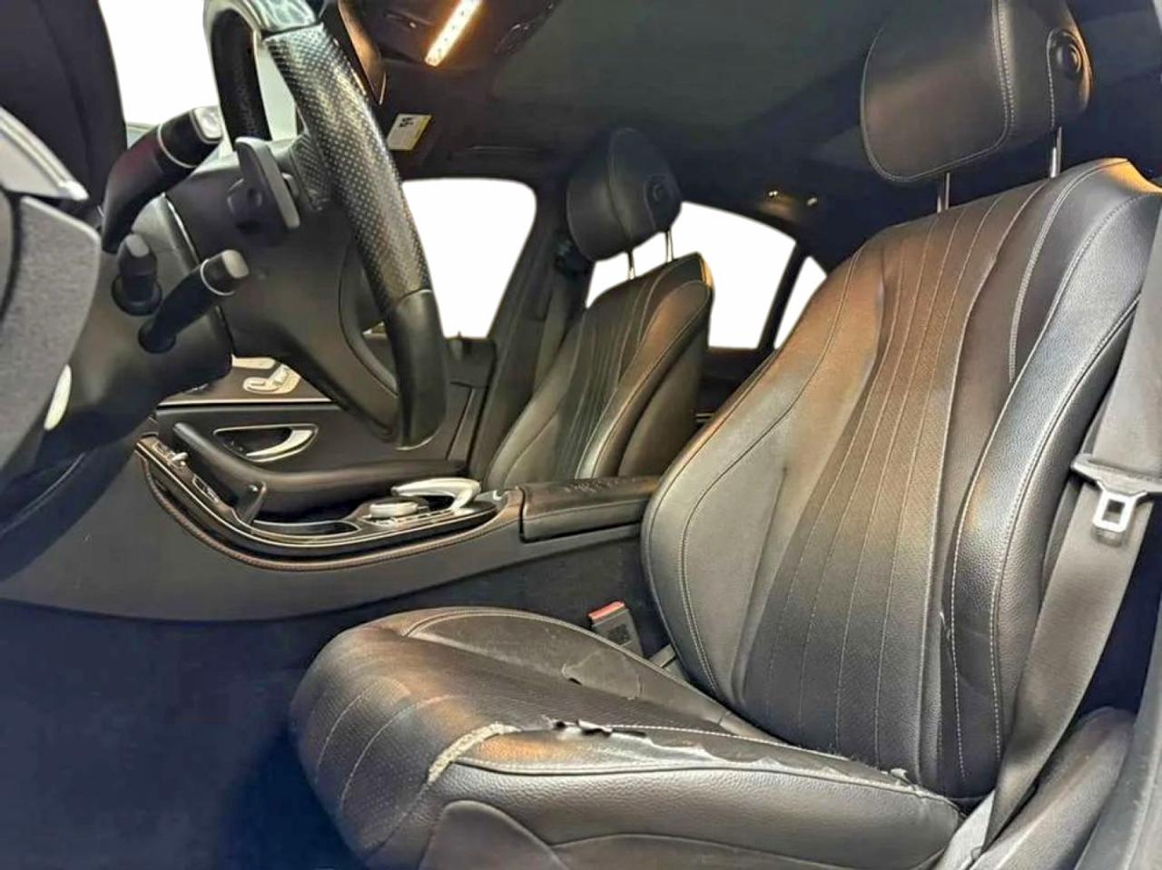 Mercedes-Benz E-Class 300 4matic Image 9