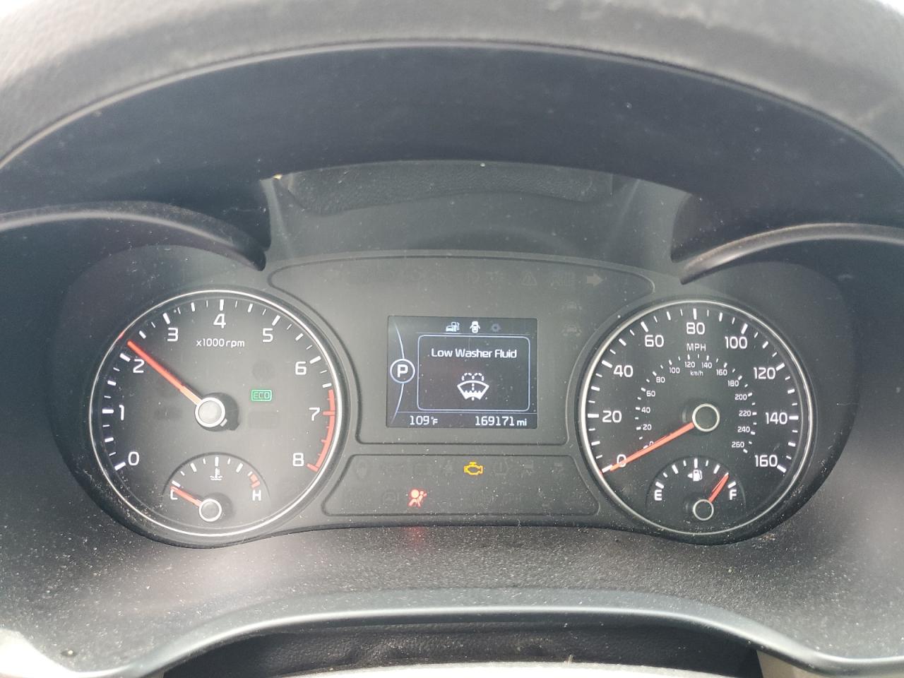 Kia Optima Lx Image 8