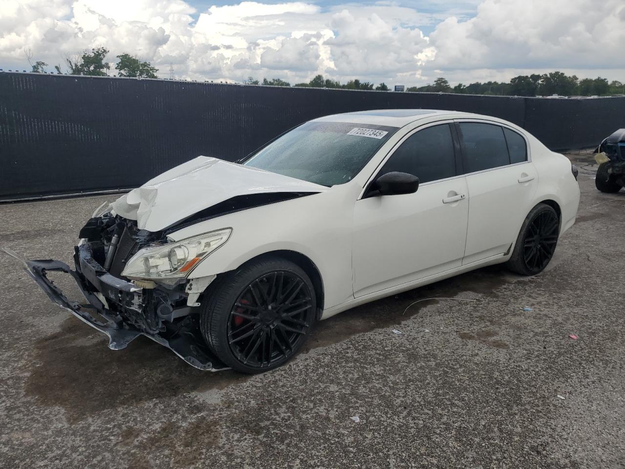 INFINITI G25 Base Image 1