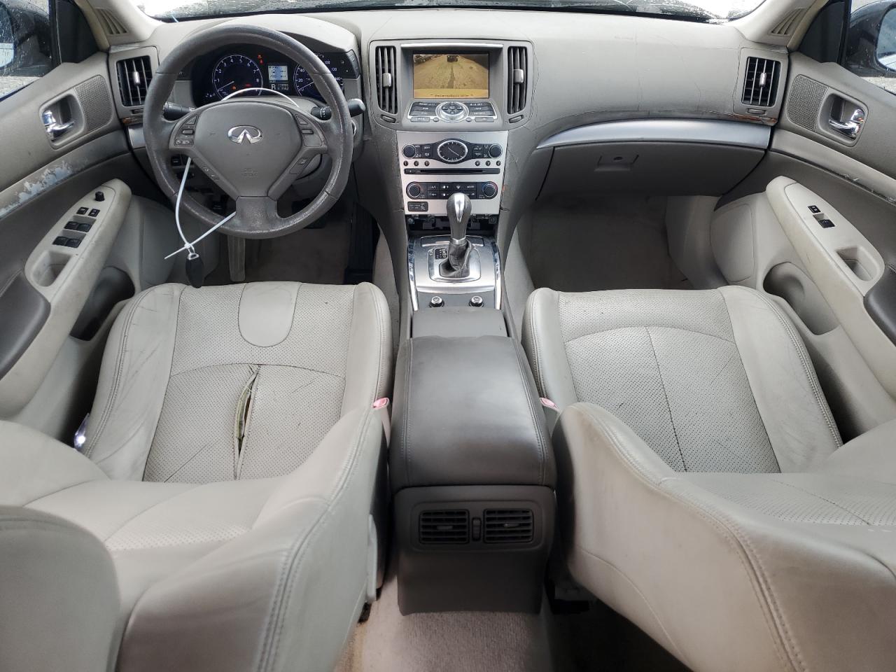 INFINITI G25 Base Image 8