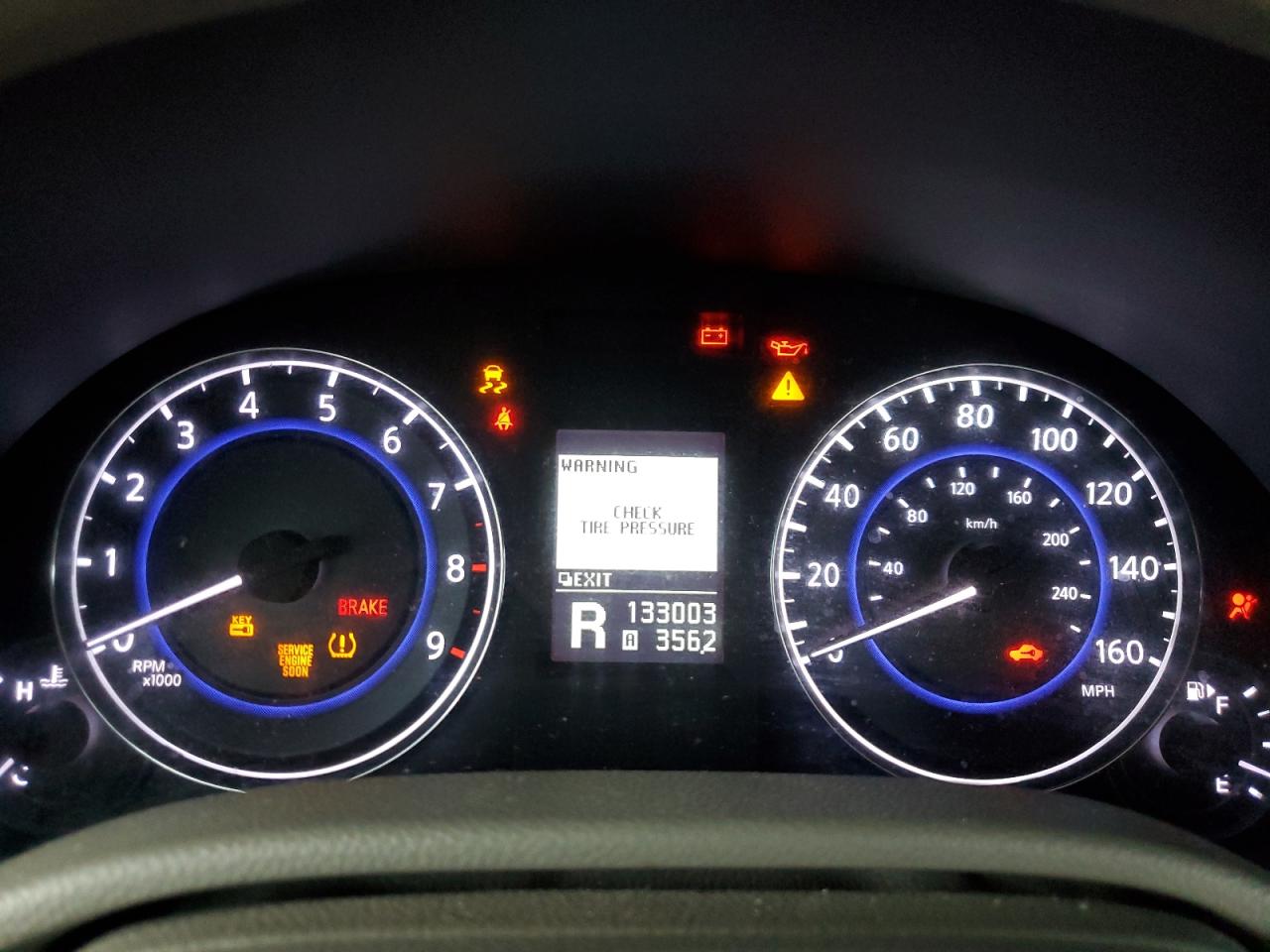 INFINITI G25 Base Image 4