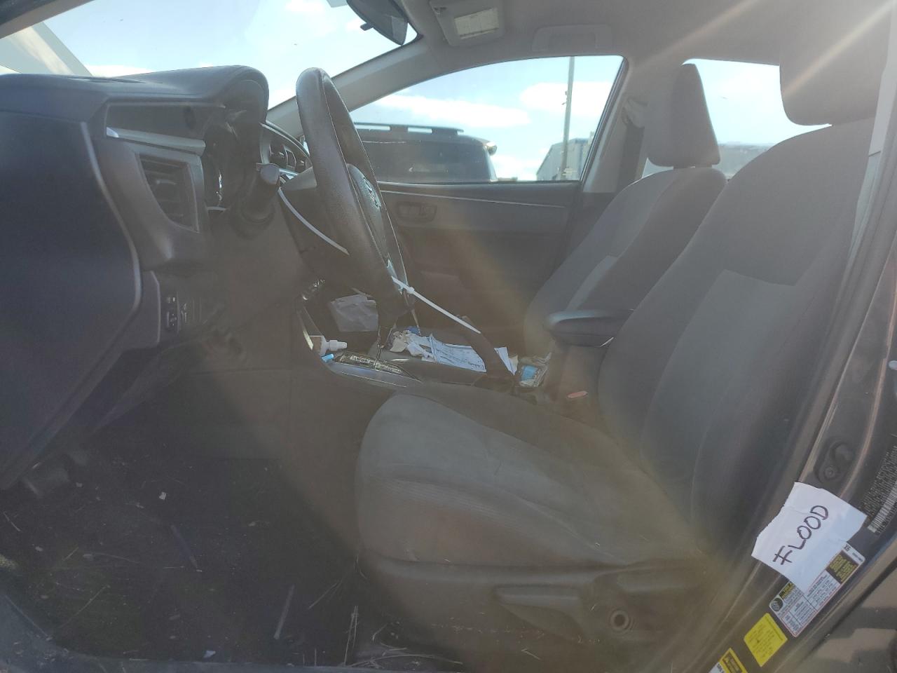 Toyota Corolla L Image 4