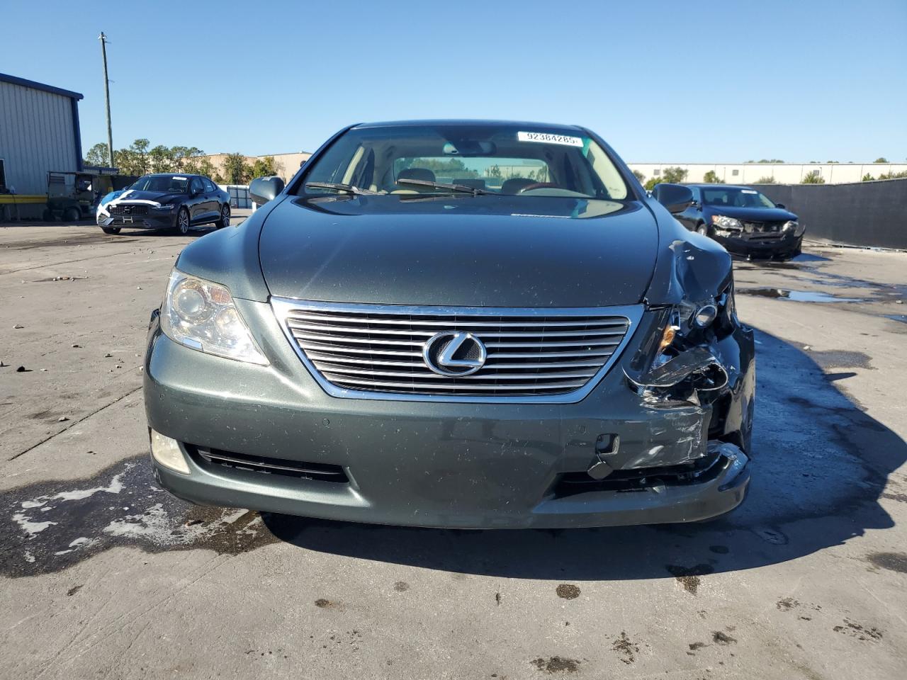 Lexus LS 460 Image 8