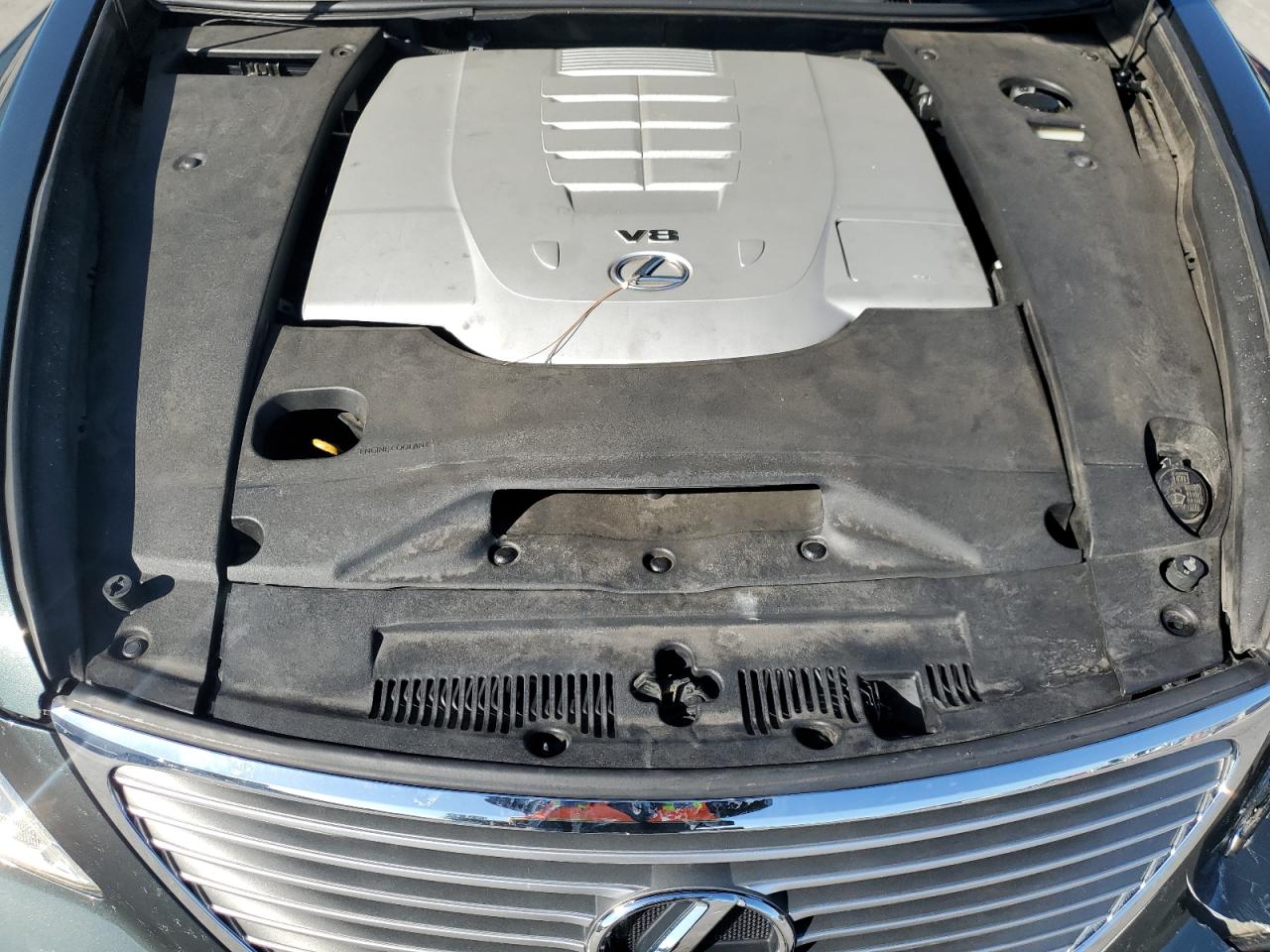 Lexus LS 460 Image 7
