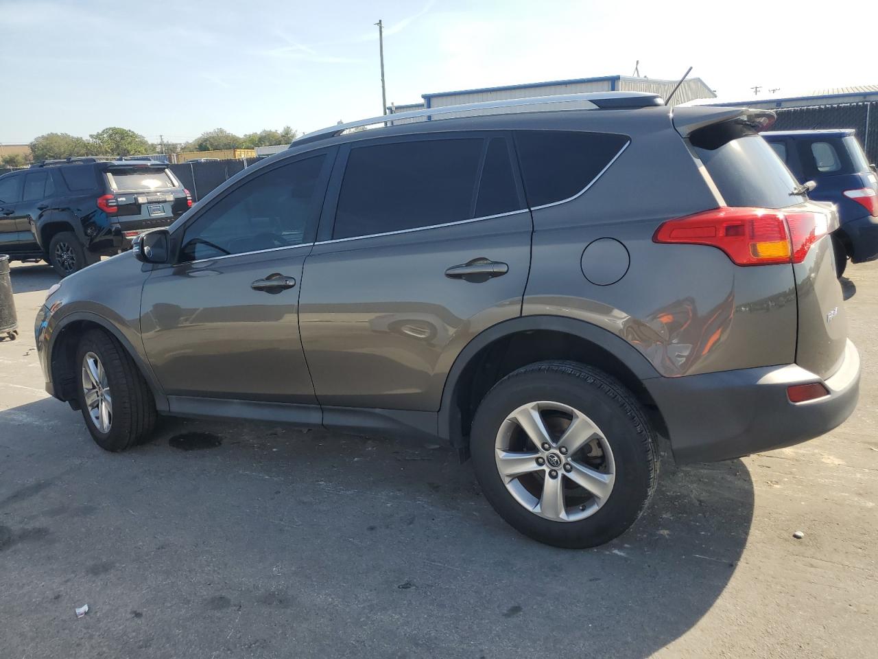 Toyota RAV4 Xle Image 5