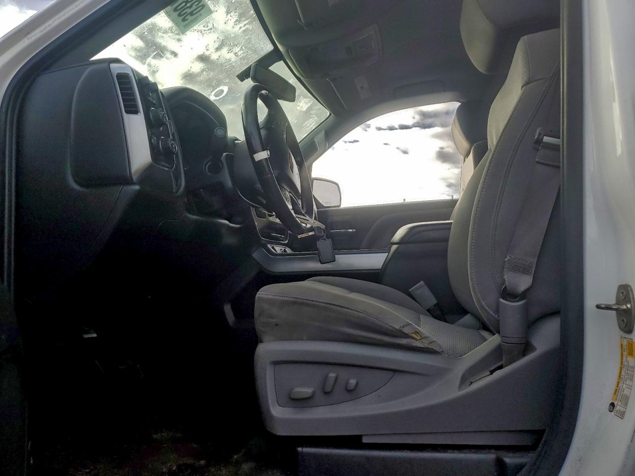 Chevrolet Silverado K1500 Lt Image 9