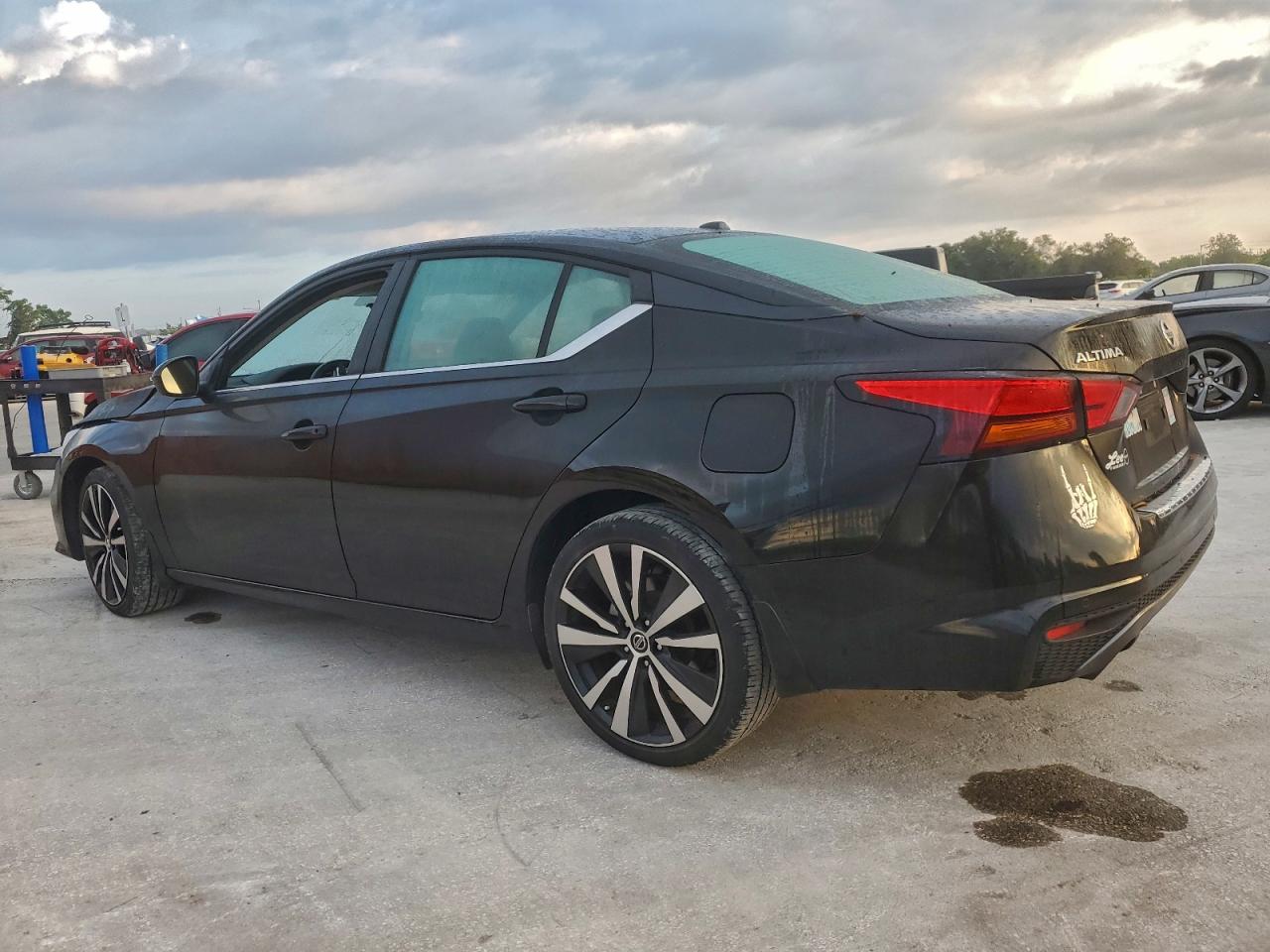 Nissan Altima Sr Image 12